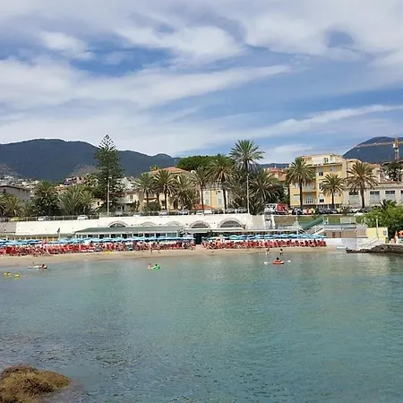 Apartment Alcazar Town Center